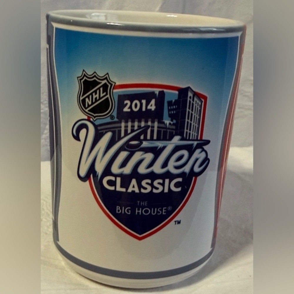 NHL Winter Classic 2014 Mug - Toronto Maple Leafs & Detroit Red Wings